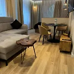 Apartment Beauty & *