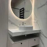Apartment Beauty &